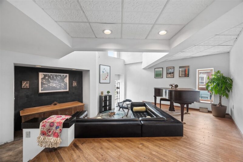 23 Seneca St — photo 3