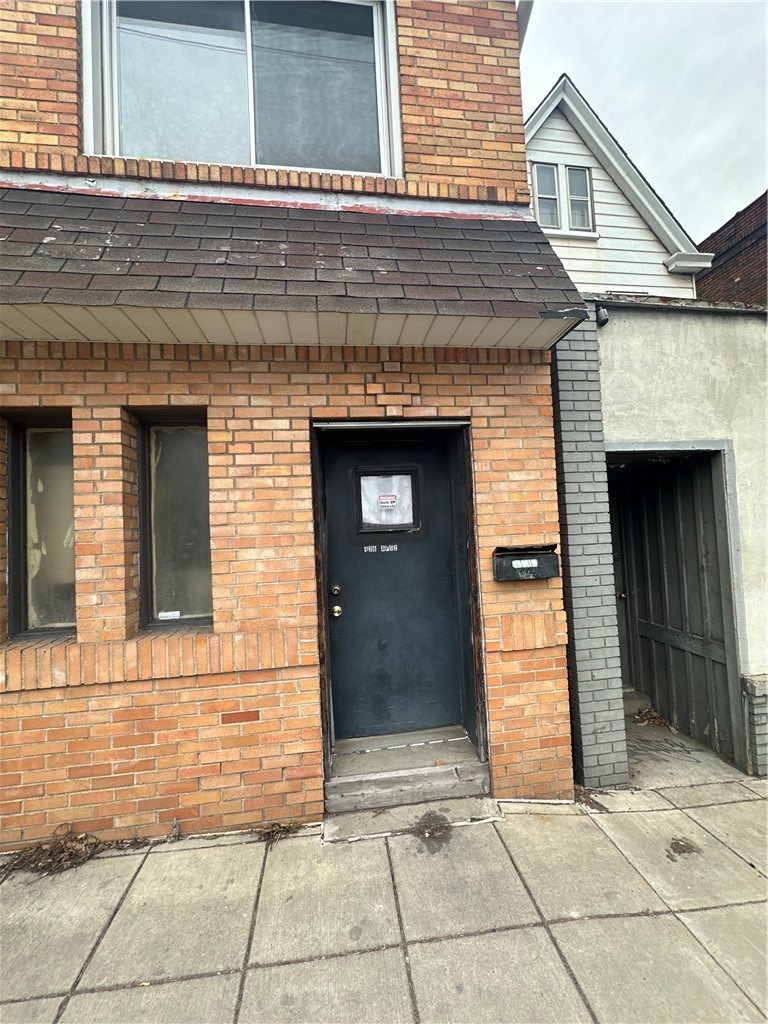 436 Brownsville Rd — photo 3