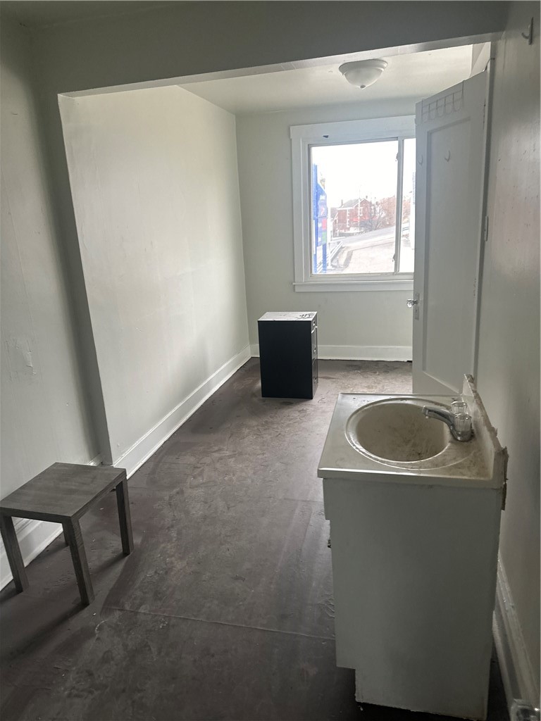 436 Brownsville Rd — photo 5