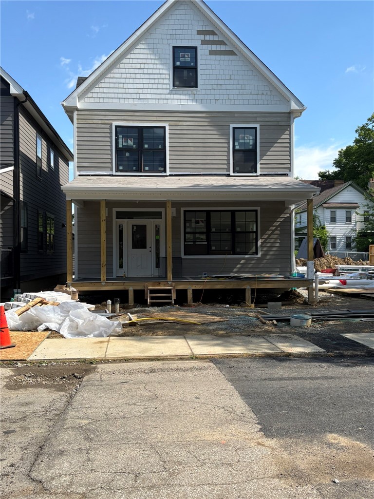 211 Green St — photo 1