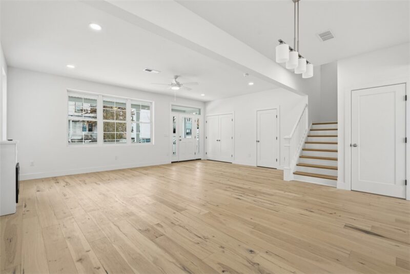 211 Green St — photo 7