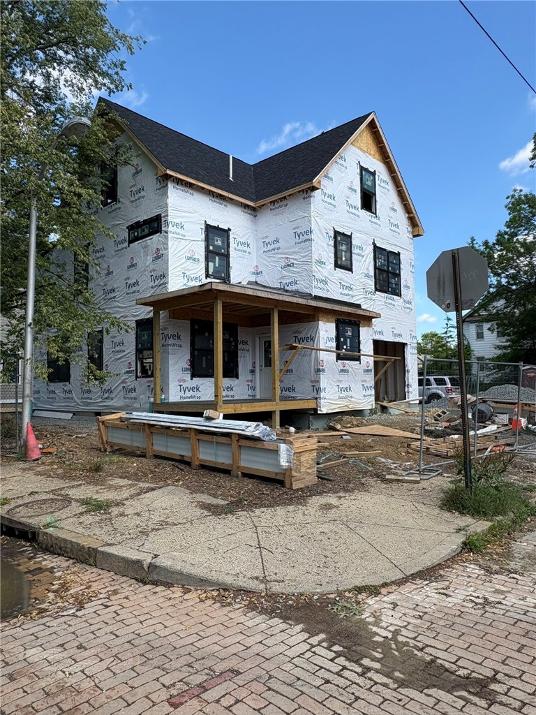 558 Mifflin Ave — photo 2