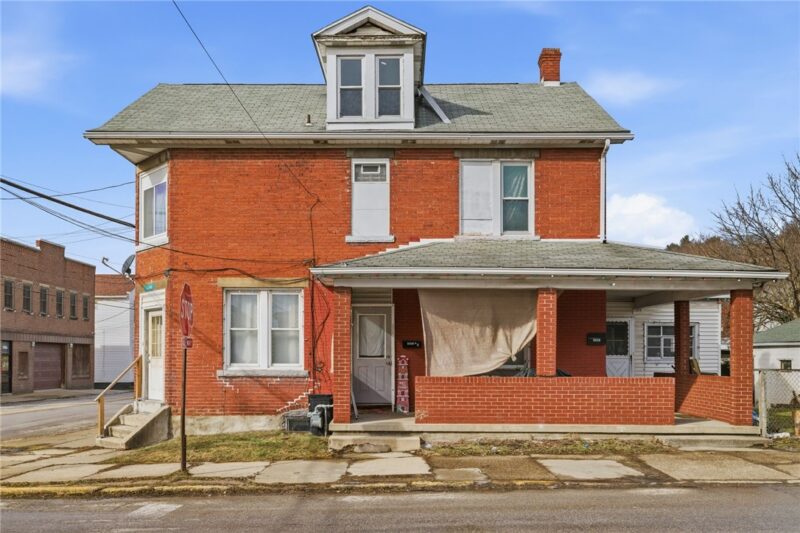 1301-1301.5 Penn Avenue — photo 2