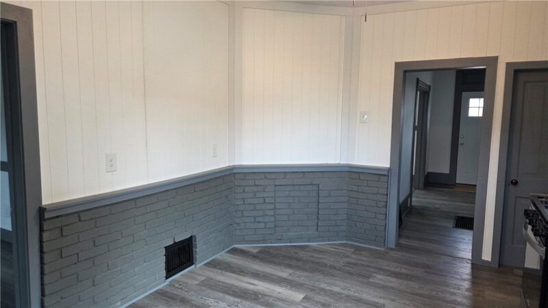 615 N Main St — photo 3