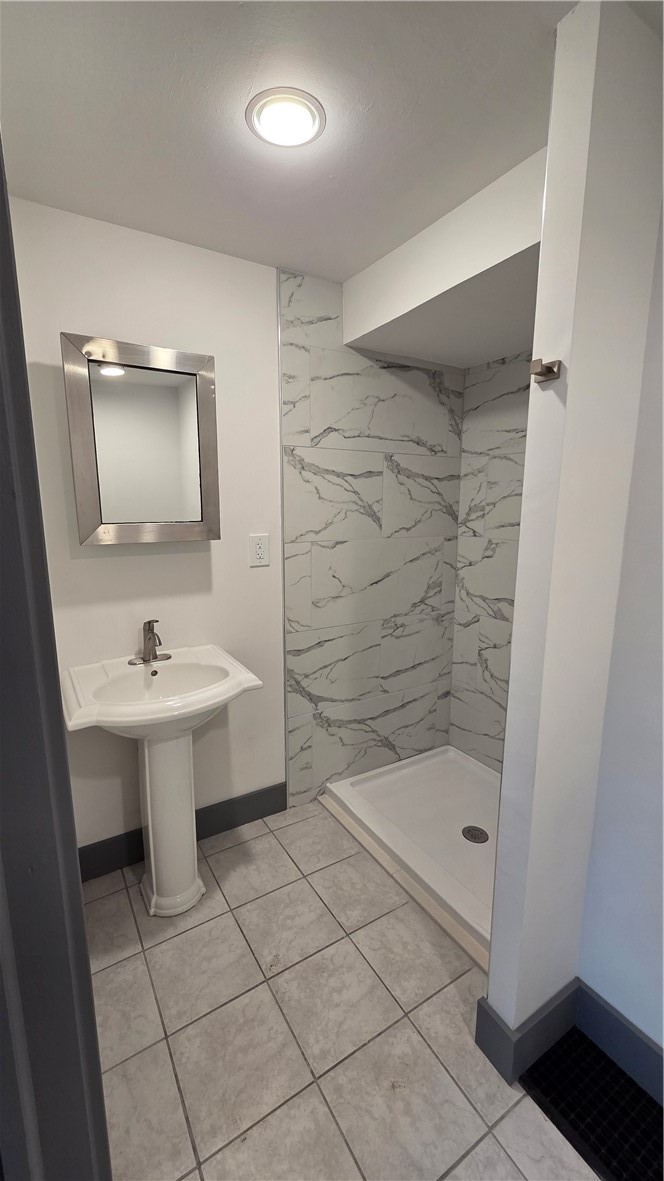 615 N Main St — photo 8