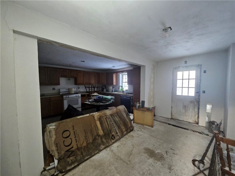 418 Ella St — photo 5