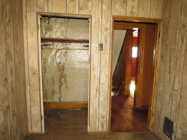 320 S Broadway St — photo 4