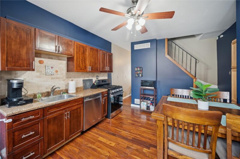 1907 Larkins Way — photo 7
