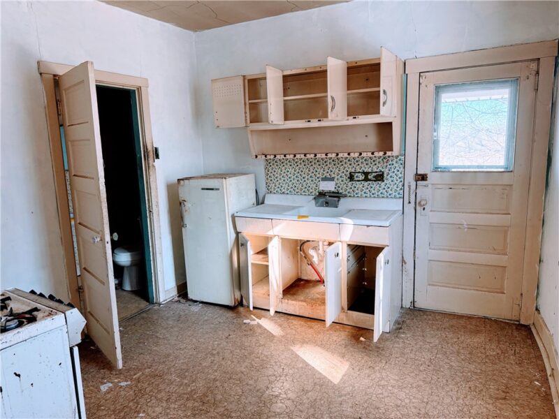 3419 Hill St — photo 5
