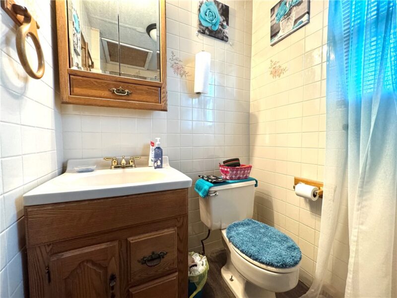 1212 Finch St — photo 6