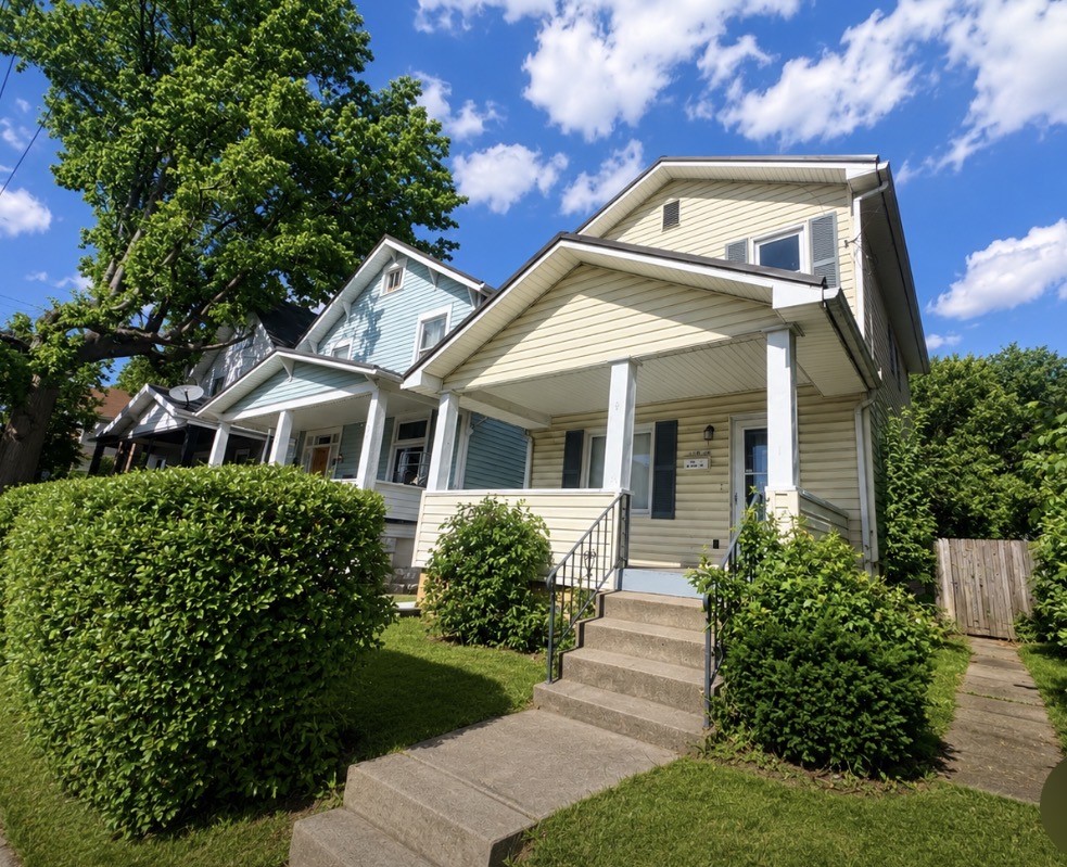 1902 Kenneth Ave — photo 1