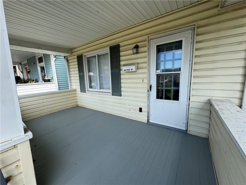 1902 Kenneth Ave — photo 2