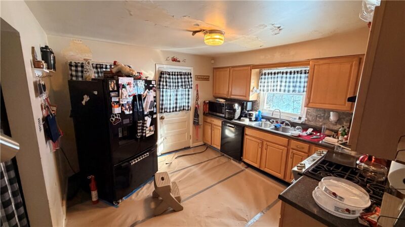 464 Greenridge Rd — photo 5