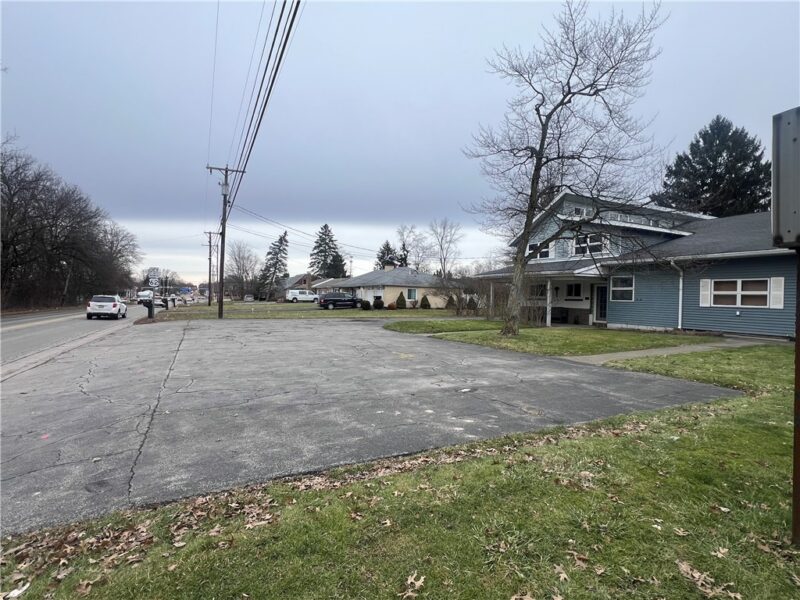 129 S Buhl Farm Drive — photo 3