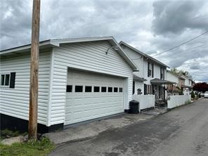42 Walnut Ave — photo 3