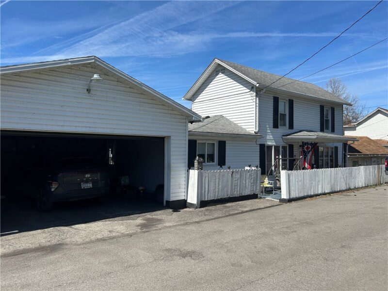 42 Walnut Ave — photo 4