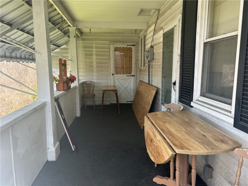 42 Walnut Ave — photo 6