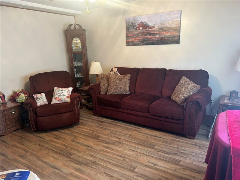 42 Walnut Ave — photo 7