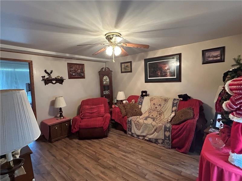 42 Walnut Ave — photo 8