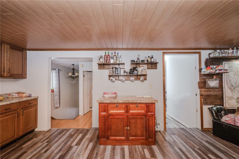 105 Orchard Ave/ 140 Church Aly — photo 4