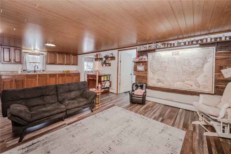 105 Orchard Ave/ 140 Church Aly — photo 6