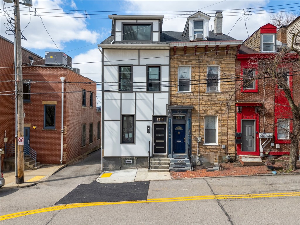 1311 Sandusky Street — photo 1
