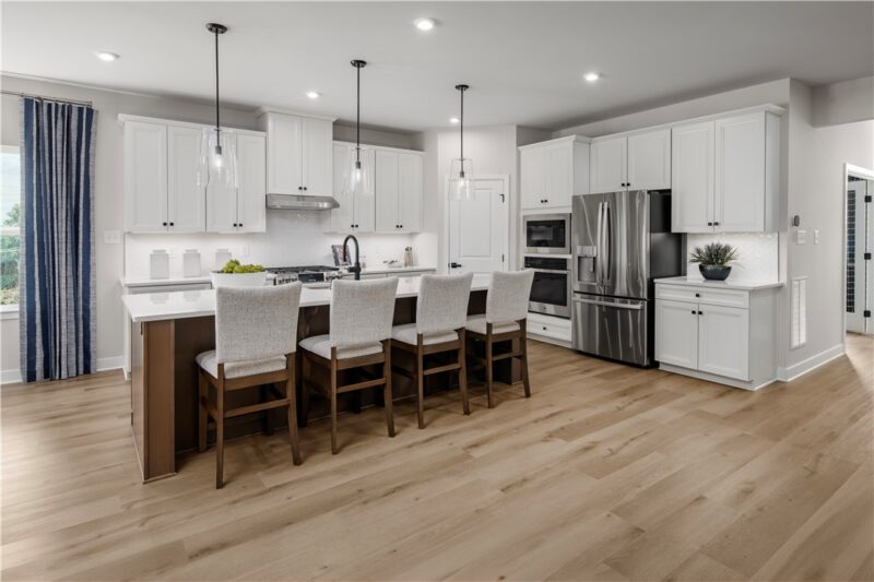 106 Kelron Drive — photo 3