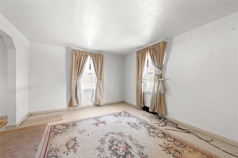 6127 Smithfield St — photo 5
