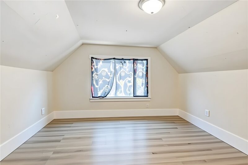 1245 Kenneth Avenue — photo 8