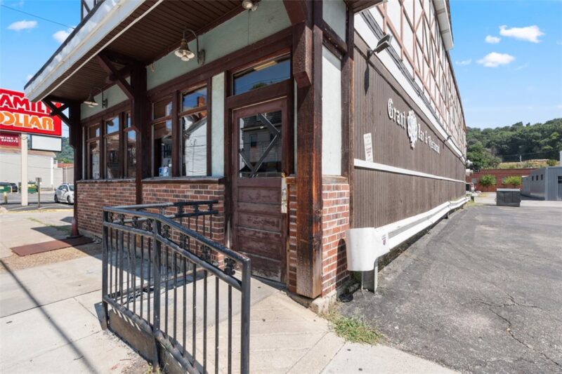 114 Grant Ave — photo 5