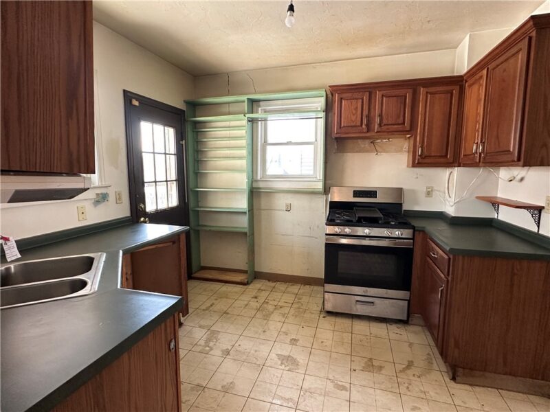 3733 Superior St — photo 7
