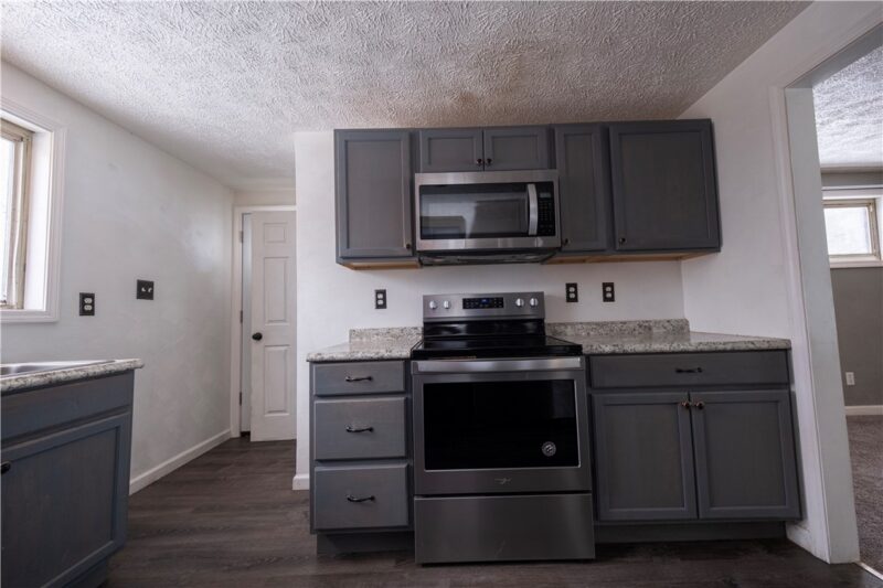 1020 Roosevelt Way — photo 4