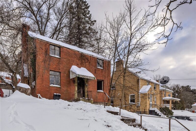 2132 Laketon Rd — photo 2