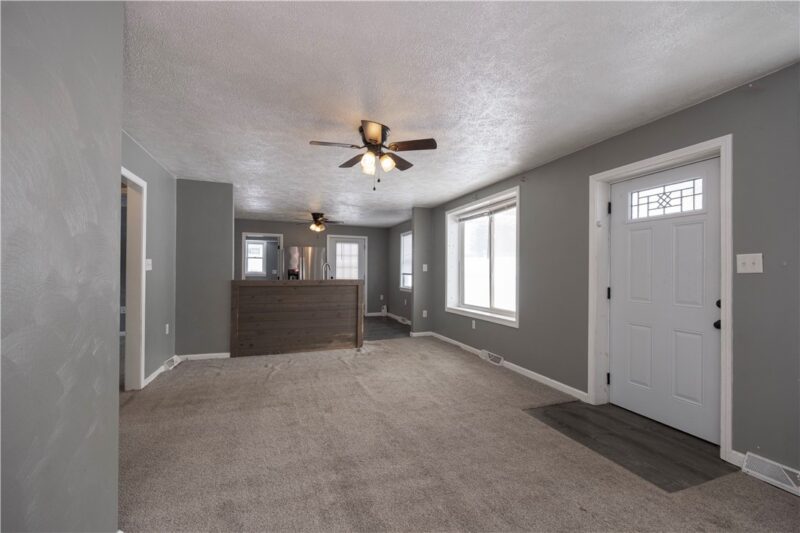 1026 Roosevelt Way — photo 2