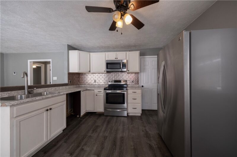 1026 Roosevelt Way — photo 7