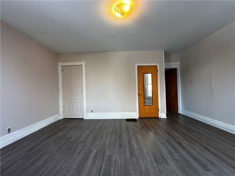 604 Centennial St — photo 5