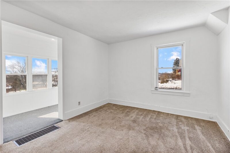 1206 Summerlea Ave — photo 4