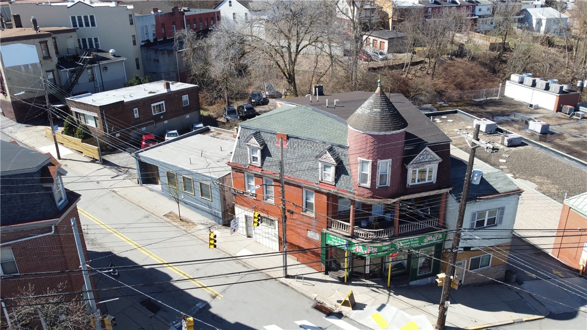 300 Shiloh Street — photo 1