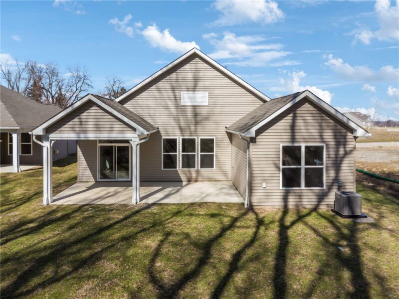 208 Walton Circle — photo 3