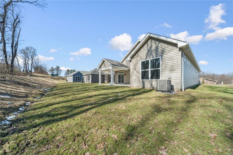 208 Walton Circle — photo 8