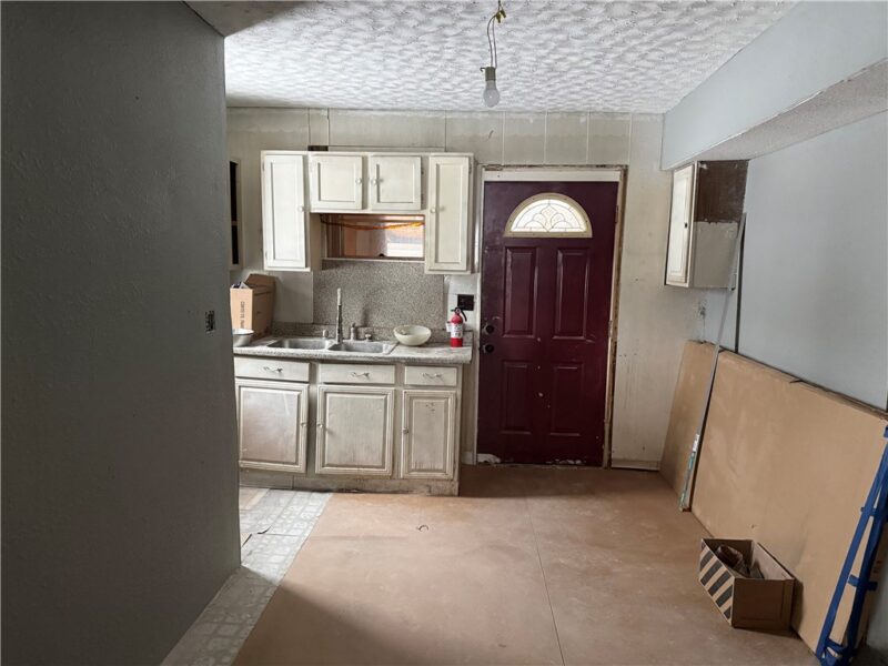 1118 Wallis Ave — photo 5