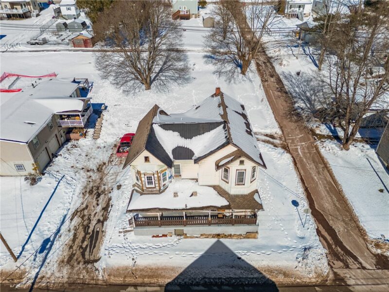 451 Main St — photo 3