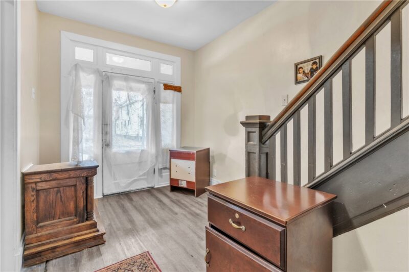 1233 Kenneth Avenue — photo 7