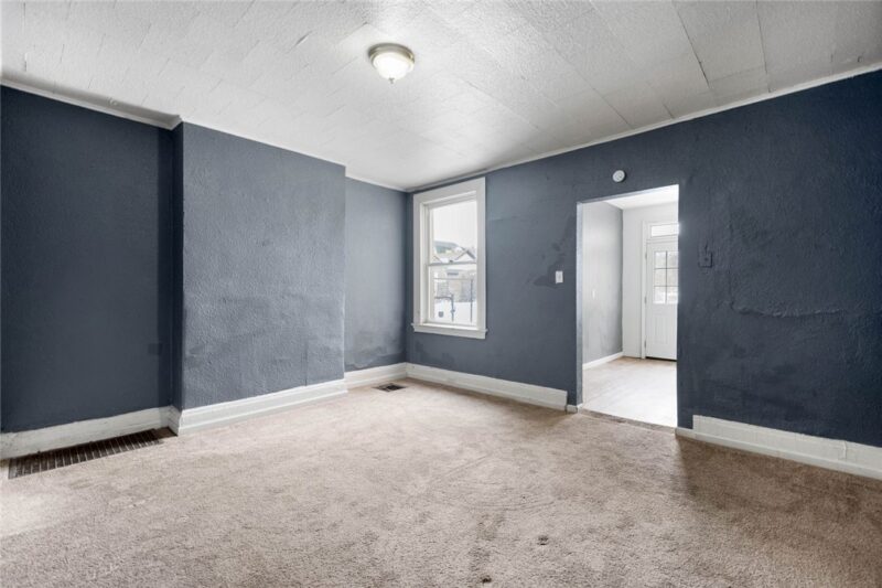 511 Hervey Street — photo 7