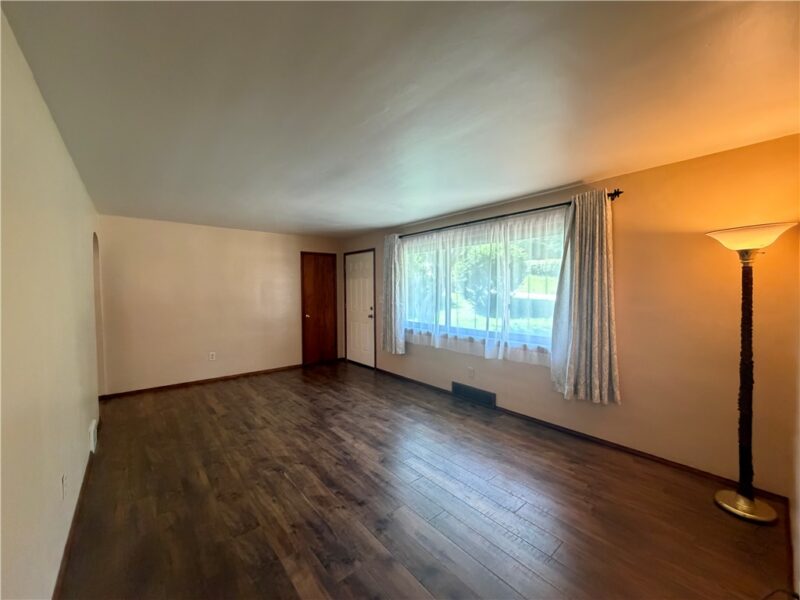 3728 Old William Penn Highway — photo 4