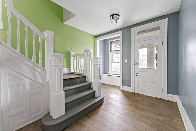 317 Kearsarge St — photo 2