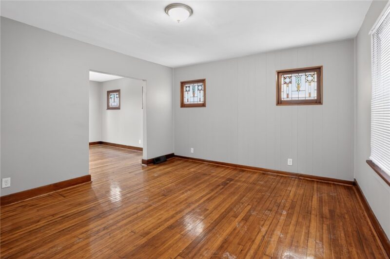 1430 Dickson St — photo 4