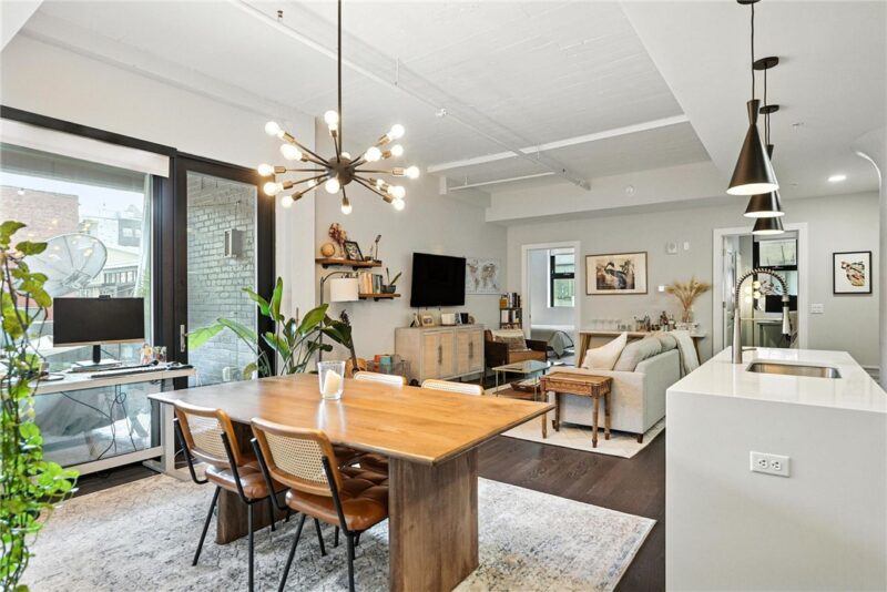 2545 Penn Avenue #208 — photo 3