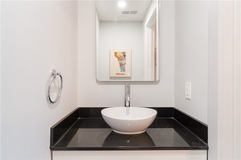 2545 Penn Avenue #208 — photo 6