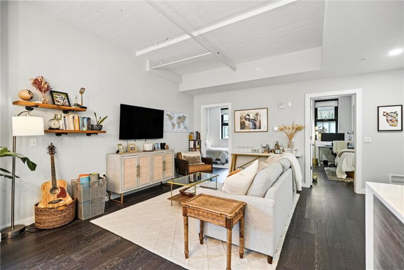2545 Penn Avenue #208 — photo 7